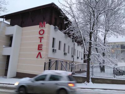 Хотелска част - комплекс приятели - Приятели - Плевен